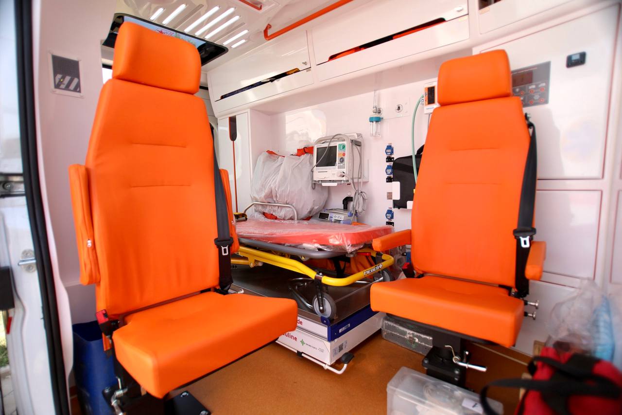 нікопольська станція екстреної меддопомоги отримала 22 нові «швидкі» - зображення 9